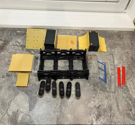 Tech deck fingerboard a rampa, 