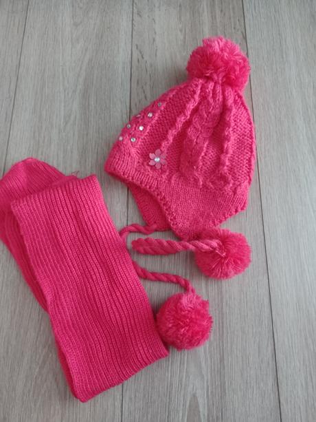 Čiapka a šálik, 98