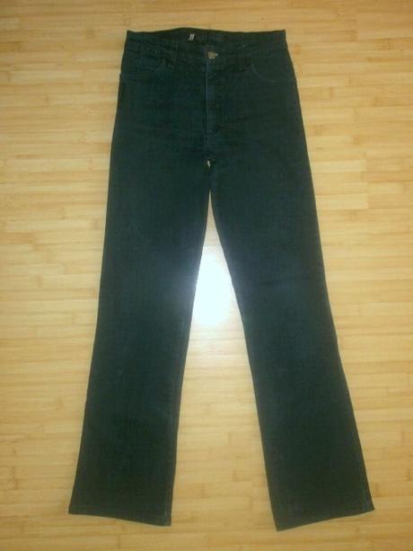 Tmavomodré rifle, 28