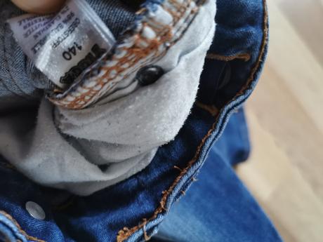 Mäkké skinny rifle + biele tričko, yigga,140