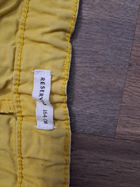 Chlapcenske kratase, reserved,164