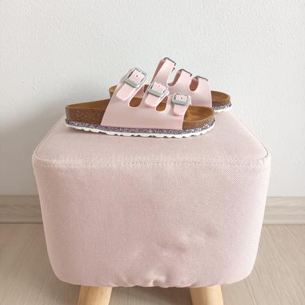 Nové dievčenské šľapky lico v.28, 28