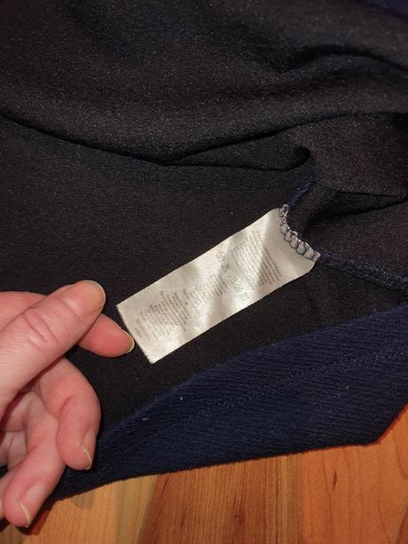 Krásne šaty dlhý rukáv 140/146, 146