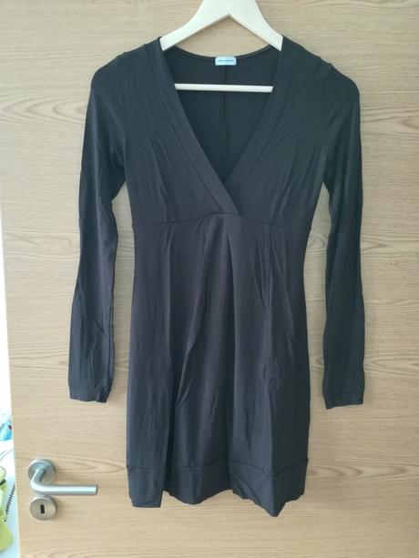 Pohodlné šaty aj pre tehotné, intimissimi,s