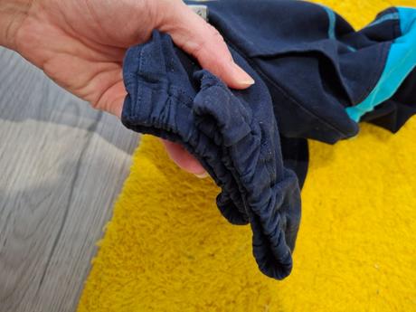 Tmavomodré tepláky/nohavice, 92