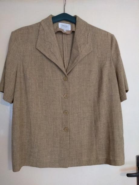 Sukňový kostým, 54