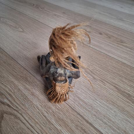 Dekorácia trpaslík z mahakamu, 