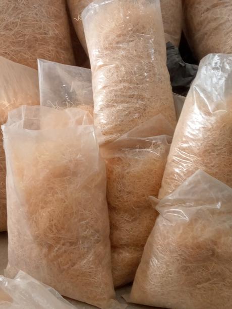 Drevita vlna podstielka pre zvieratka,