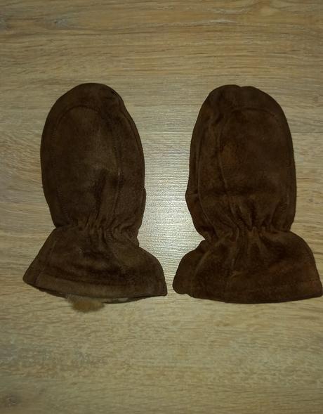 Retro kozene rukavicky, 104