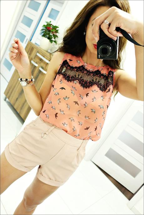 Ružová blúzka, 40