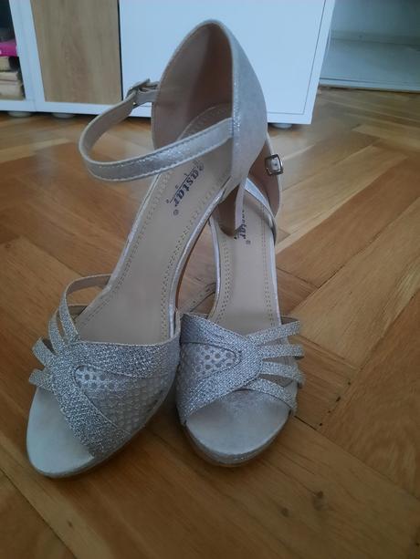 Krásne a pohodlné sandálky, 39