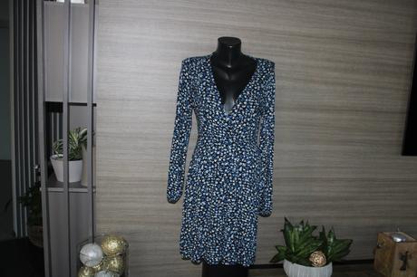 Stradivarius saticky vel. m, stradivarius,m