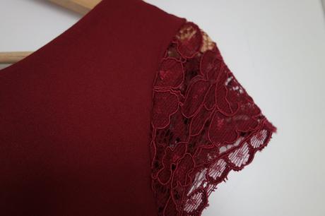 Spoločenské šaty s odhaleným chrbtom, 36