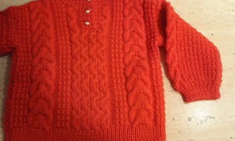 Dievčenský pletený svetrík s čiapočkou, 98