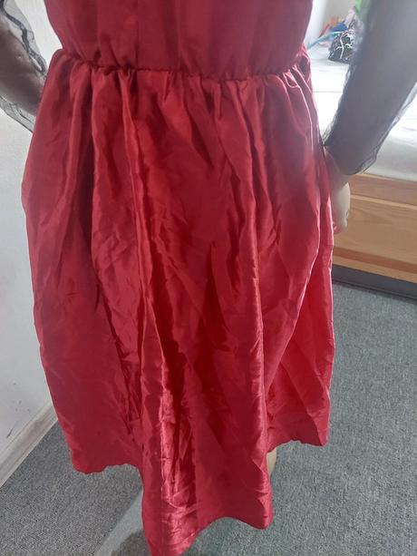 Upírka / kráľovná karnevalový kostým veľ.140,