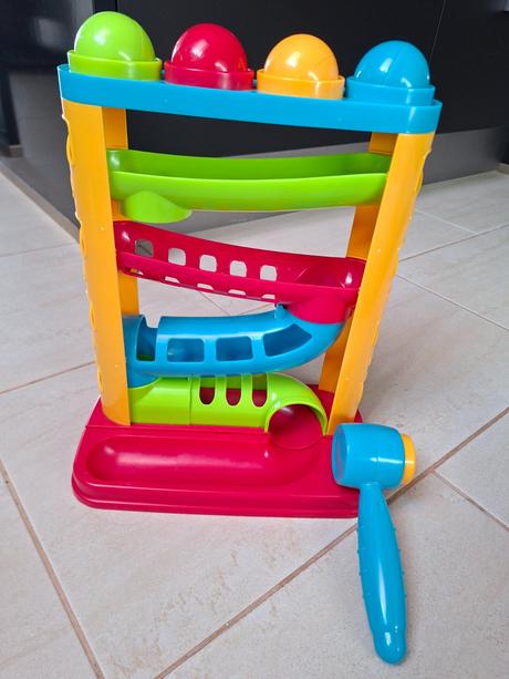 Zatĺkačka kladivo,guličky a dráha, 