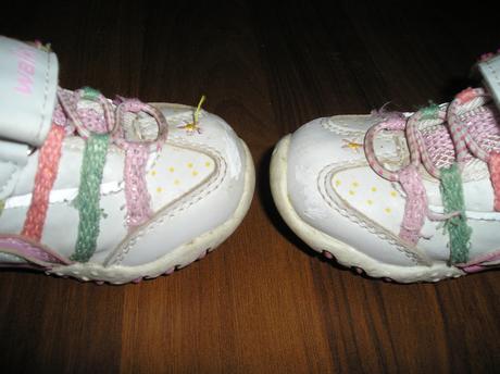 Farebné tenisky na suchý zips, 21