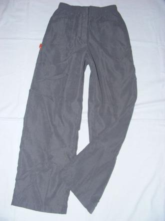 Podšité nohavice zn. nike 140/146/152, nike,140 / 146 / 152