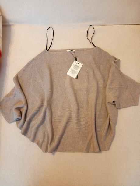 Krásny svetrík s motýlim strihom jacqueline de yon, m