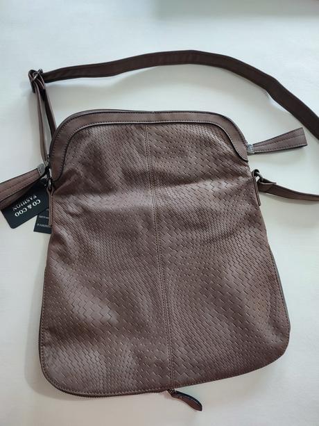 Nová crossbody kabelka,