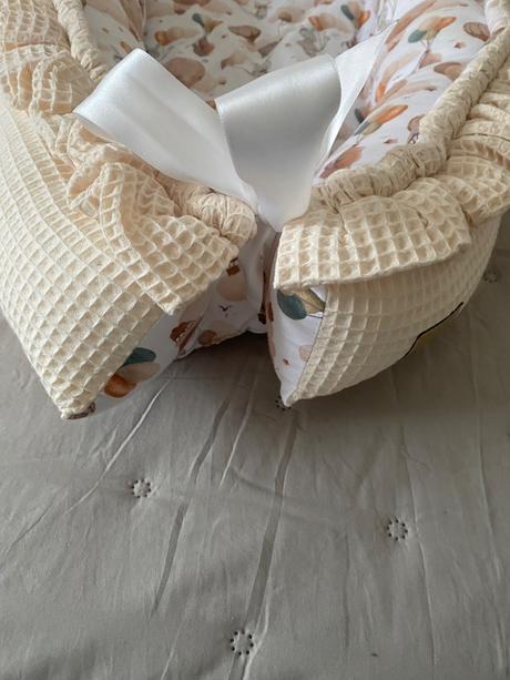 Hniezdo, šírka (cm): 50,dĺžka (cm): 90