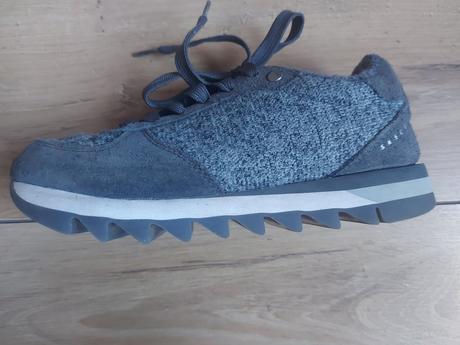 Zateplene tenisky, skechers,35