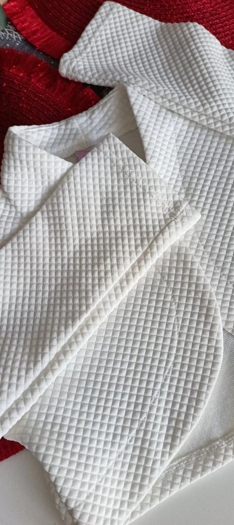 Slávnostné bolerko, 152