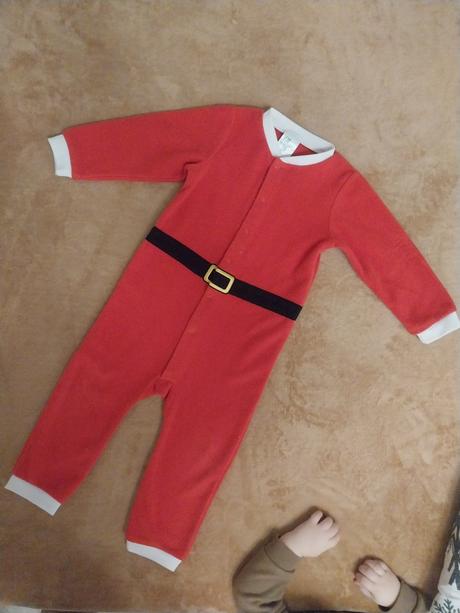 Vianočný overal, 86