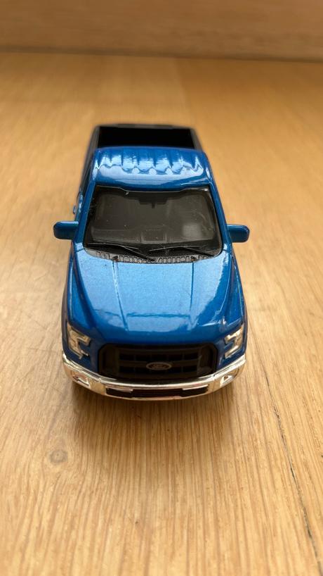 Kovové autíčko (angličák) zn. ford, 