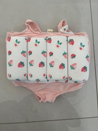 Plavky s vankusikmi, 98