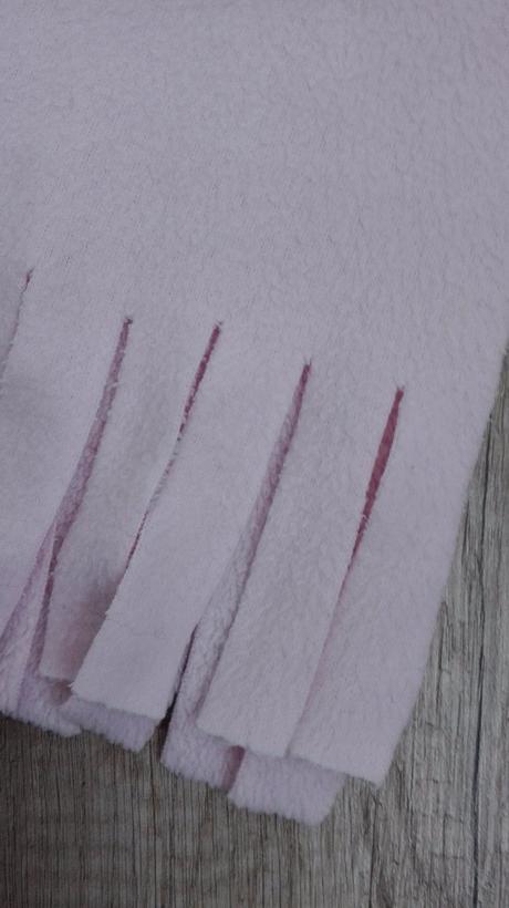 Dievčenský šal, 122