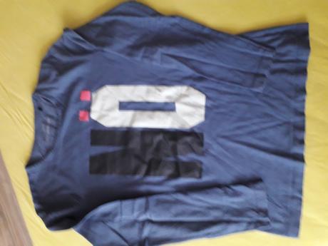 Trička kus 2 eura, 146