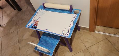 Stolik na kreslenie so stolickou, 
