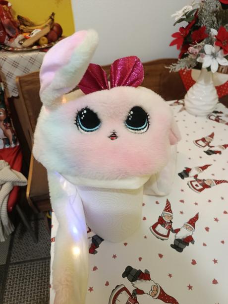 Čiapka, slúchadlá plus kabelka, 122