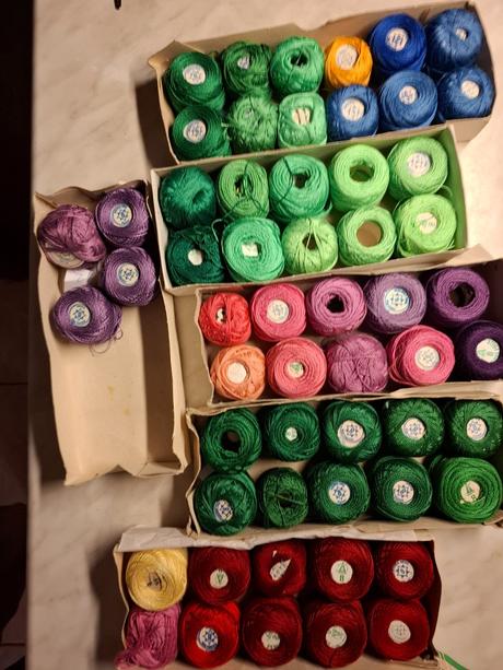 Bavlnky  na vyšívanie, 