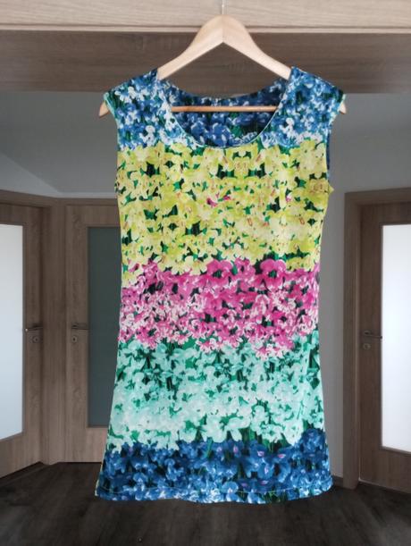 Kvetinový predĺžený top, m