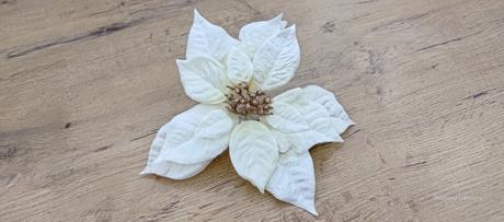 Vianočná ruža - smotanovo zlatá na štipci - 230 mm, 