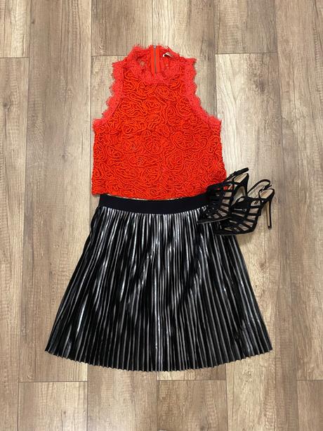 Plisovaná sukňa, 36