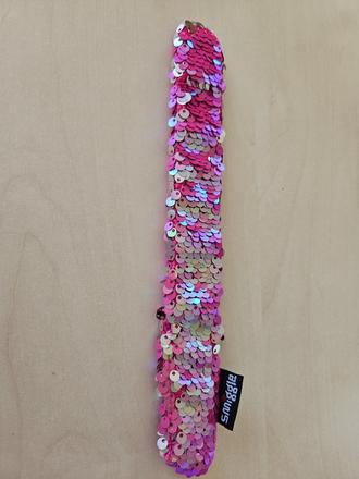 Naramok s premienacimi flitrami, 