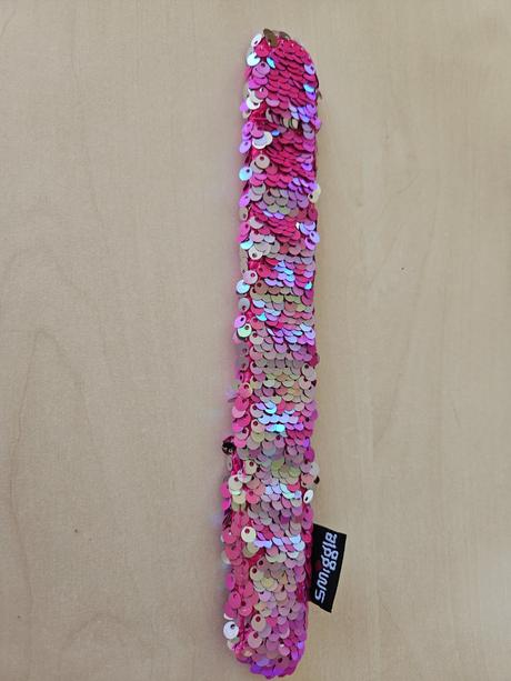 Naramok s premienacimi flitrami, 