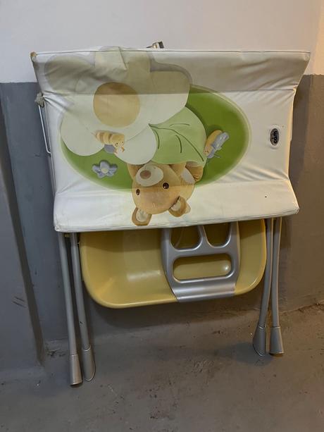 Prebaľovací pultik s vaničkou cam, 