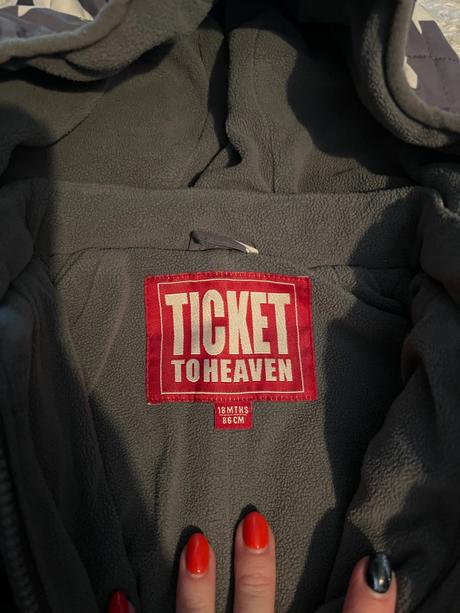 Krásny značkový zimný overal, 86