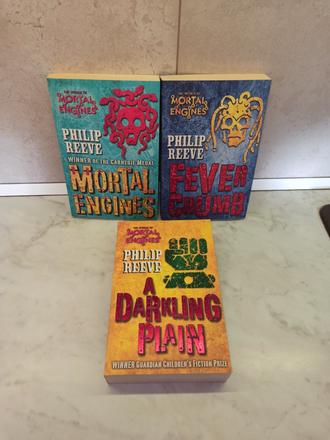 Philip reeve - fever crumb + mortal engines, 