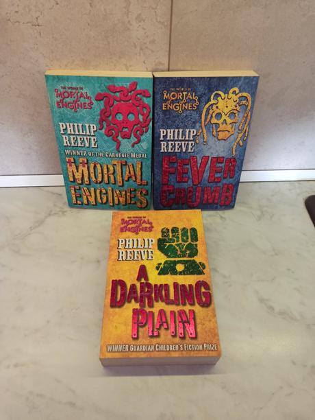 Philip reeve - fever crumb + mortal engines, 