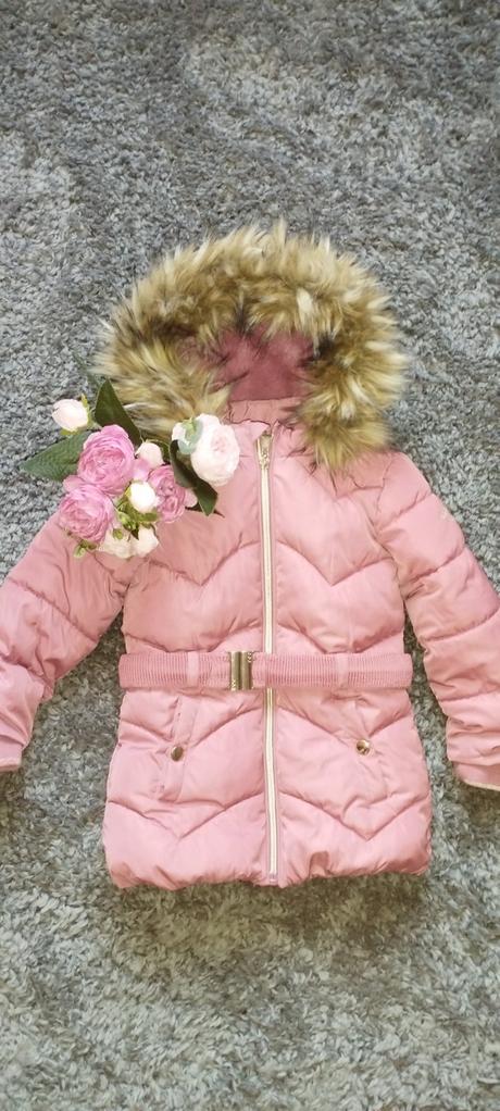 Nádherná bunda, c&a,104