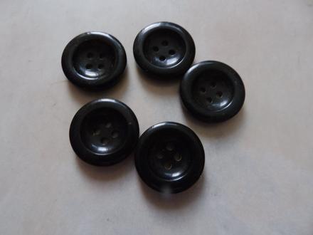 Čierne gombíky / 5ks, 