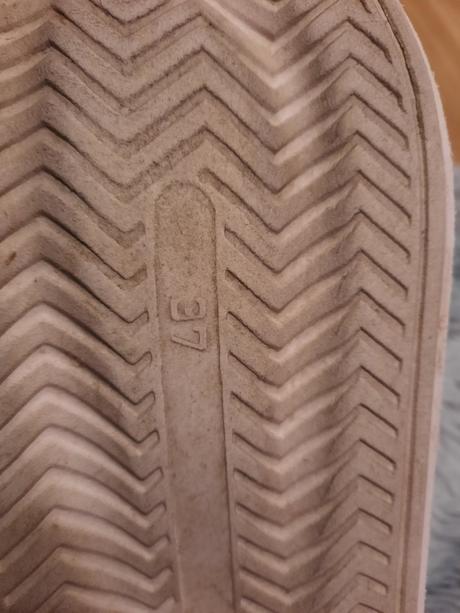 Papučky s mačičkamy, 35