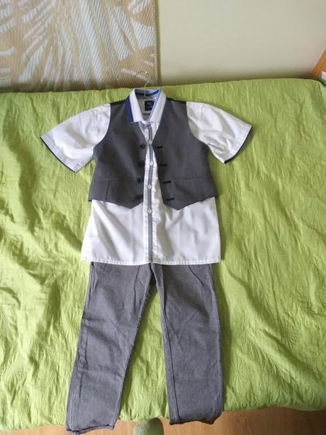 Slavnostne oblecenie, 110