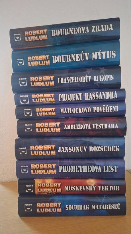 Knihy robert ludlum,