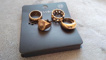 Zlatý prsteň 4 kusy spolu, new yorker